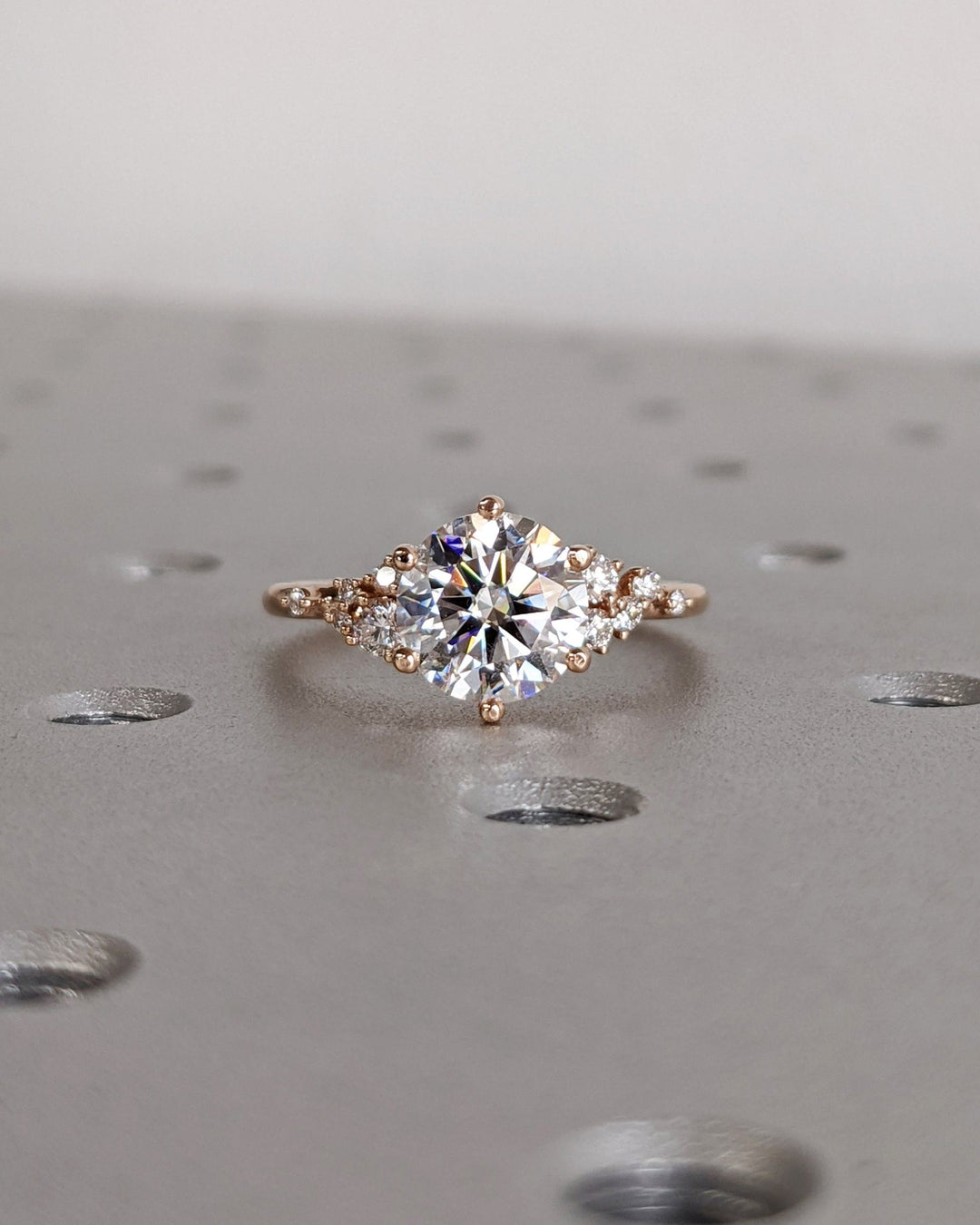 round brilliant diamond ring,