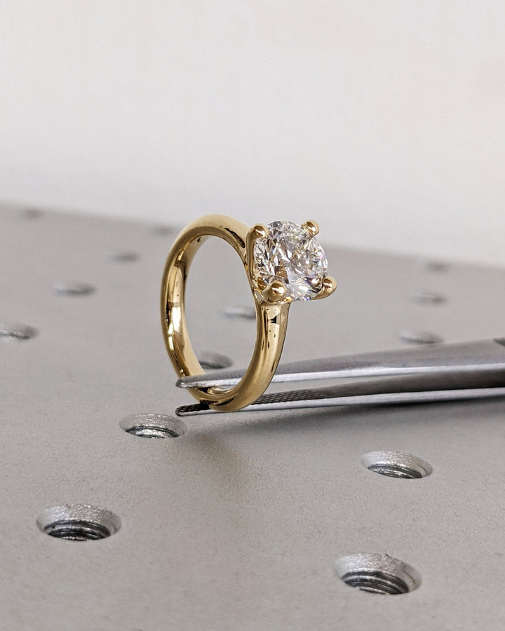 dazzling diamond ring,
