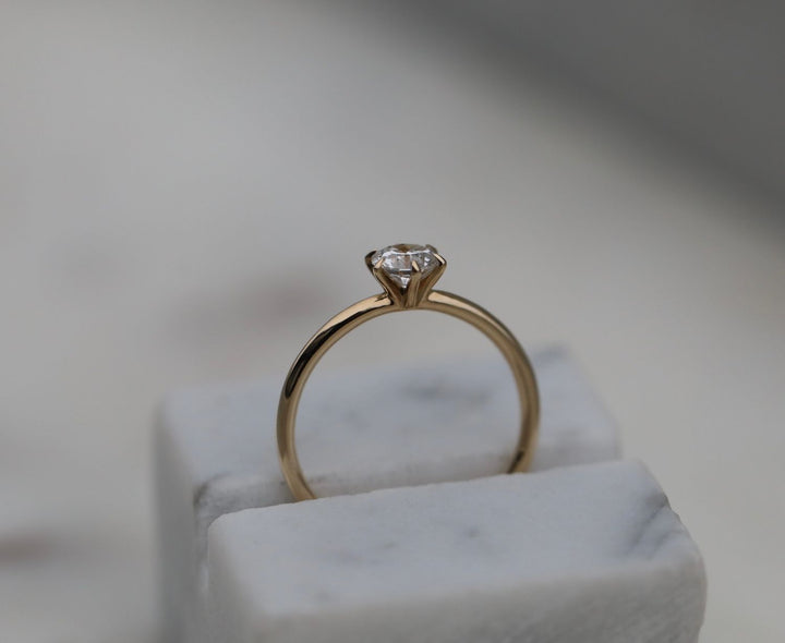 sophisticated ring design,