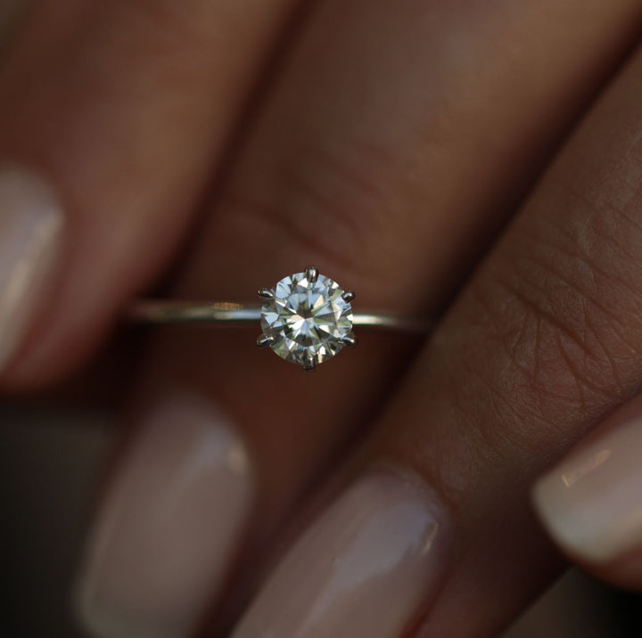 luxury diamond engagement ring