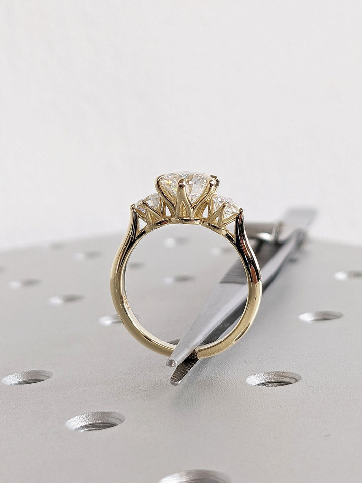 , luxury wedding band,