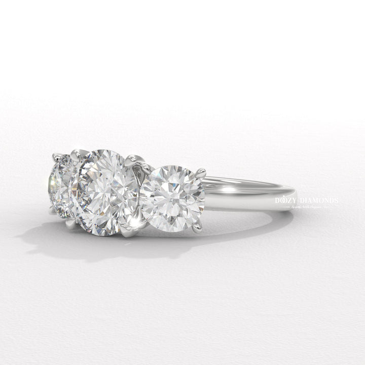 anniversary ring
Brilliant round side stone ring