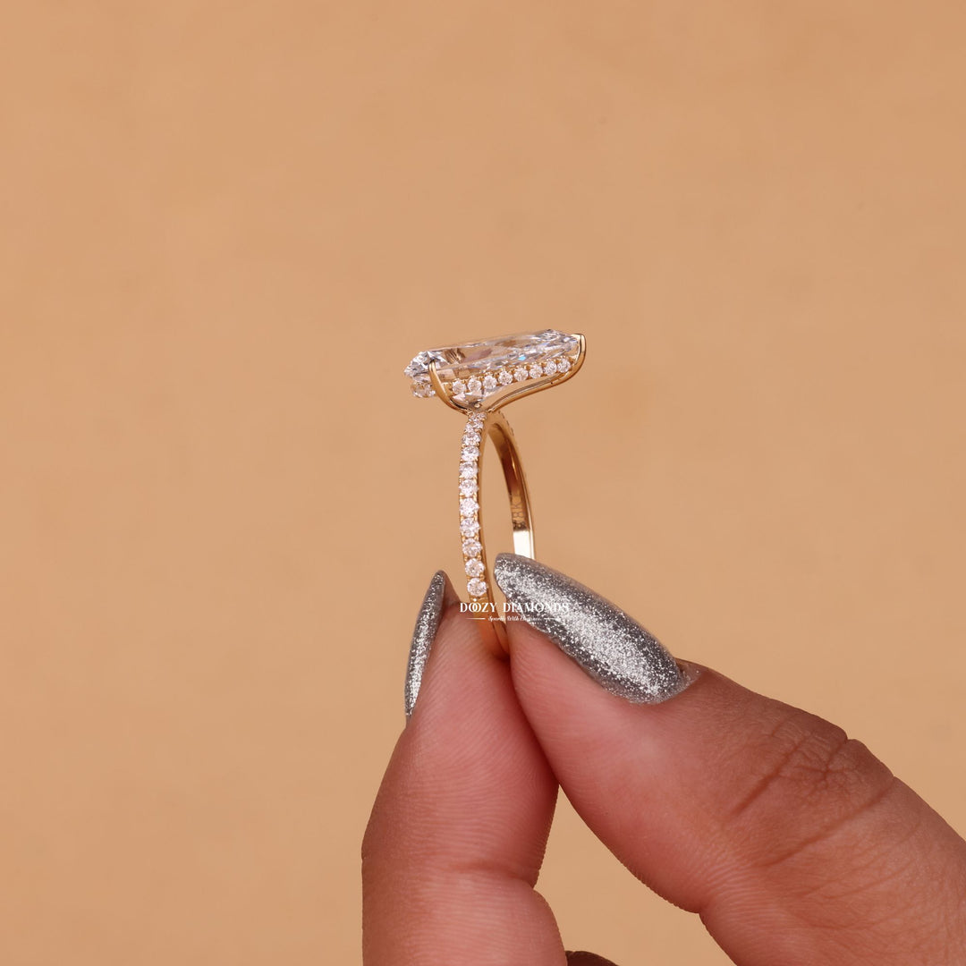 sophisticated bridal elegance, iconic bridal ring, timeless commitment jewelry, engagement ring exceptional beauty, premium engagement collection, luxury romance jewelry, women fine jewelry ring,