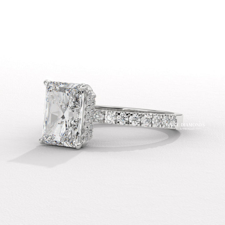 sustainable diamond ring, ethical diamond ring, diamond ring for her, women's diamond ring, fine jewelry ring, bridal jewelry, wedding jewelry, diamond bridal ring, anniversary ring, promise ring, luxury