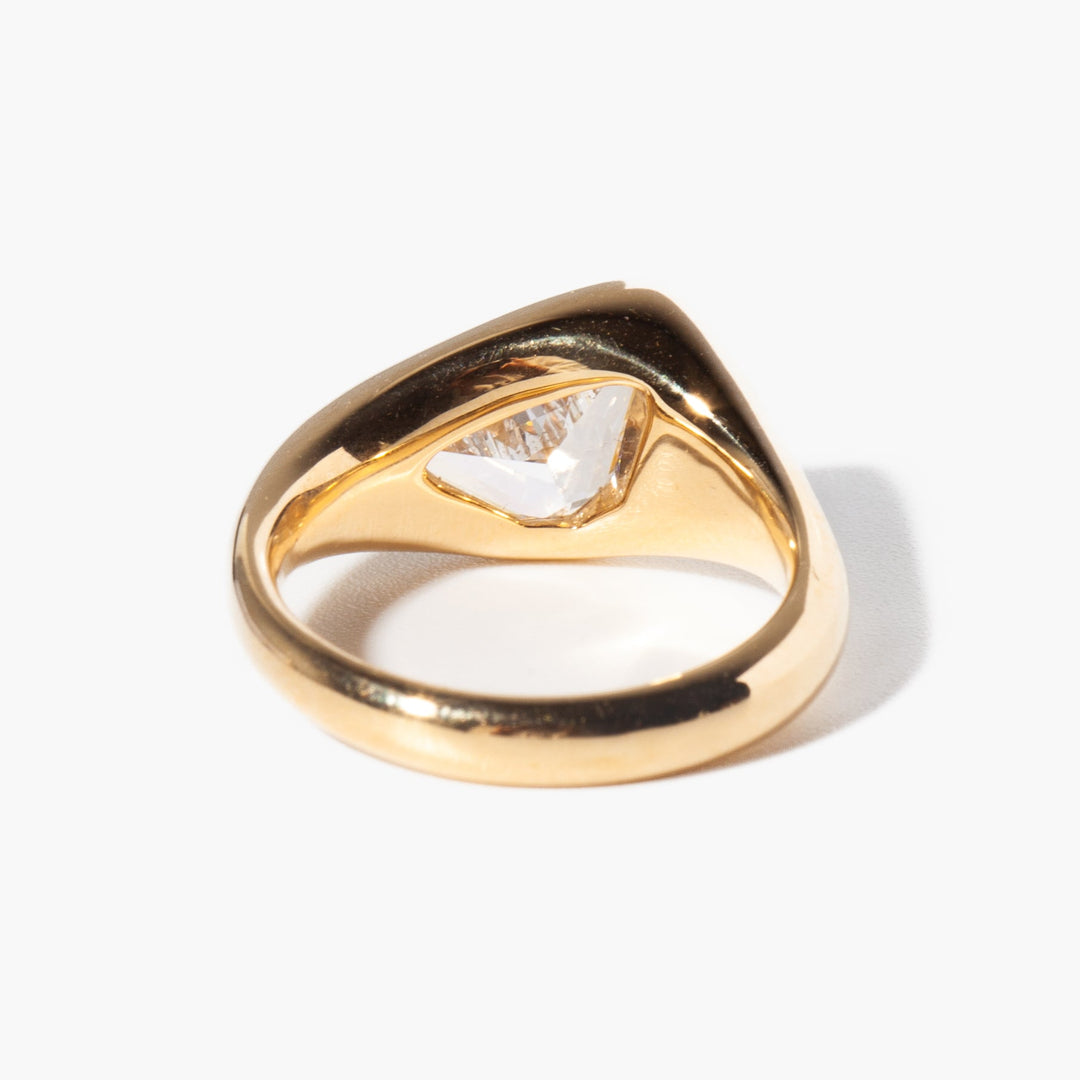 timeless bridal ring, luxury heirloom ring, exclusive diamond ring, fine luxury jewelry, sustainable bridal jewelry, handcrafted proposal ring, luxury engagement jewelry, modern luxury ring, elegant bridal ring,