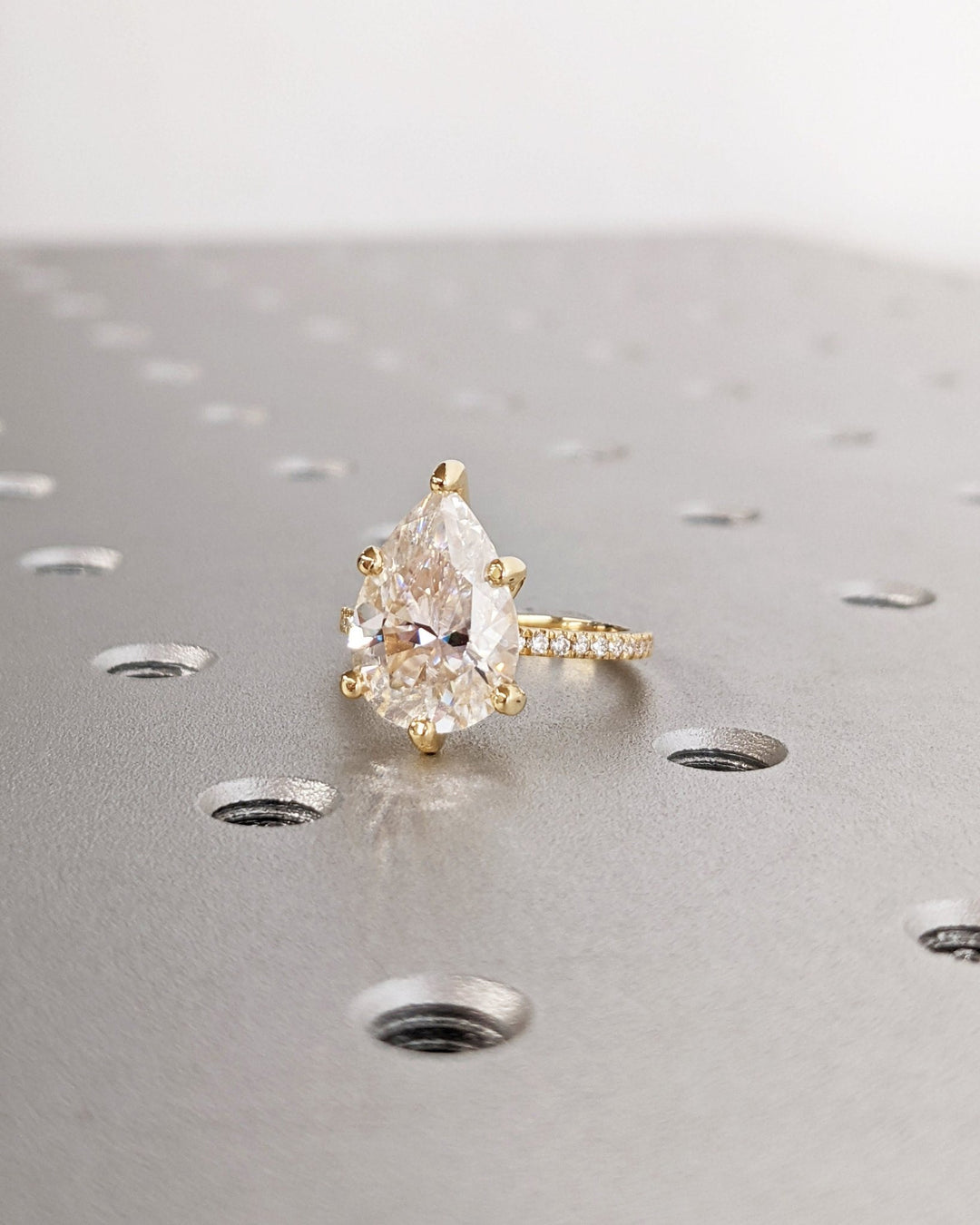 handcrafted luxury diamond ring,
