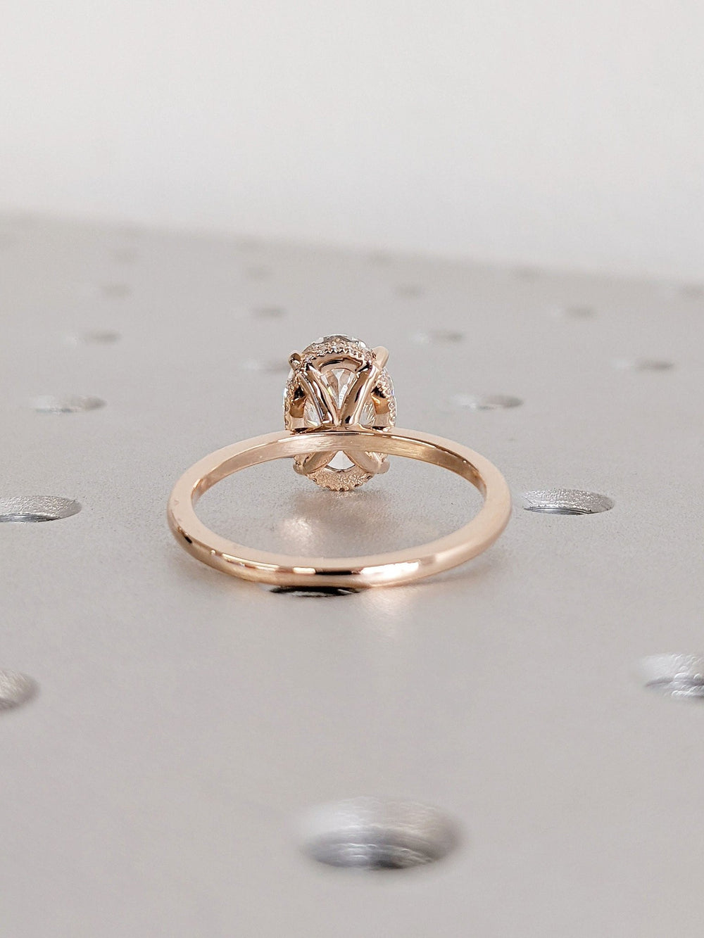 modern engagement ring,