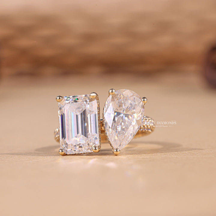 pear cut lab grown diamond ring

emerald cut lab grown diamond ring

F VS2 lab grown diamond ring