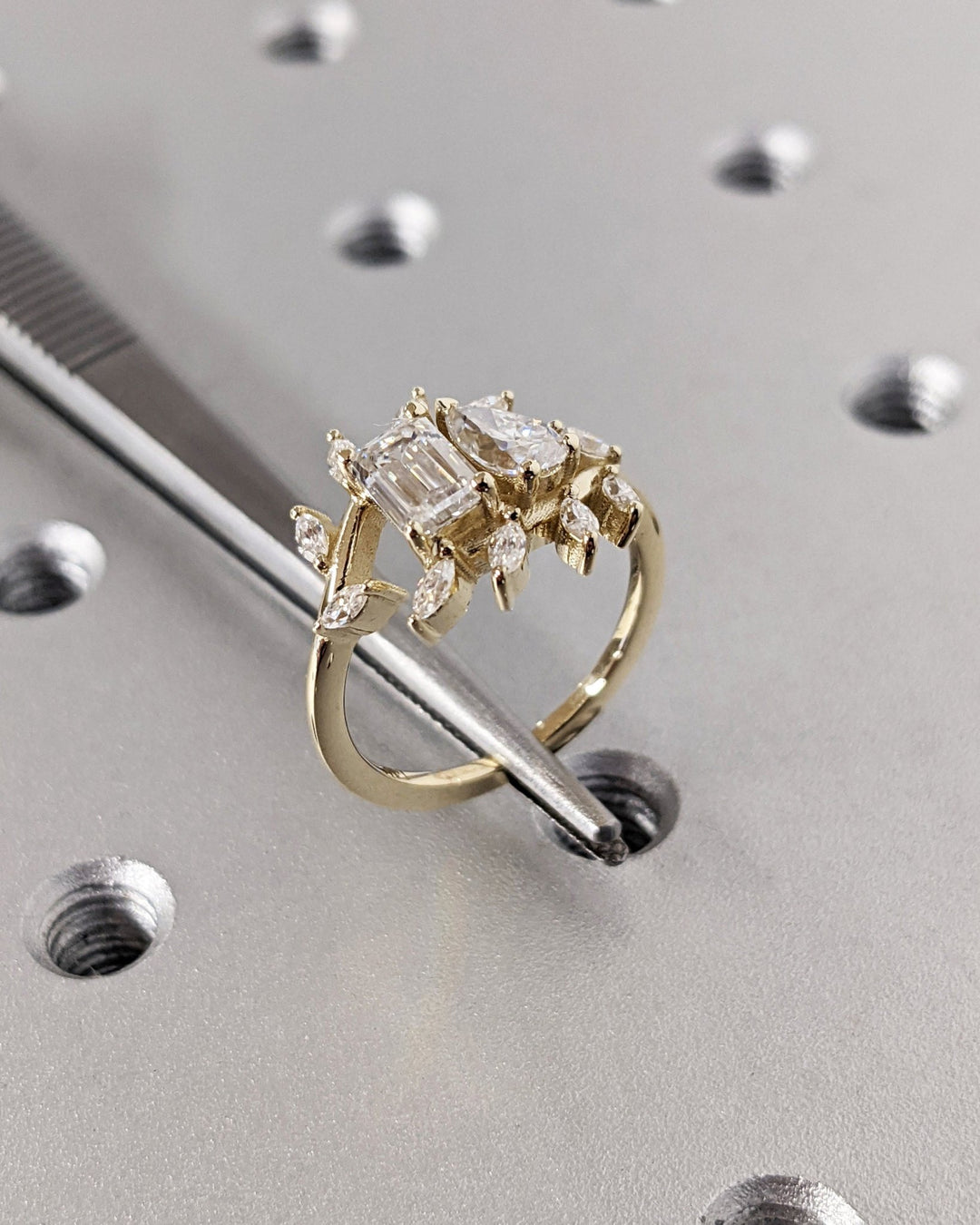 lab grown diamond engagement ring