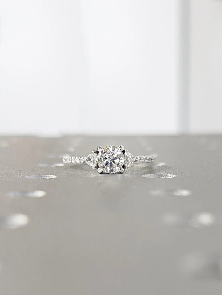 luxury round diamond engagement ring