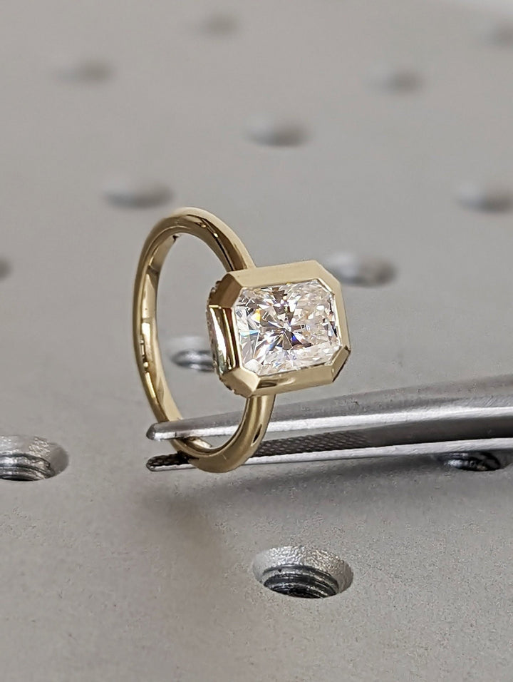 modern radiant engagement ring,