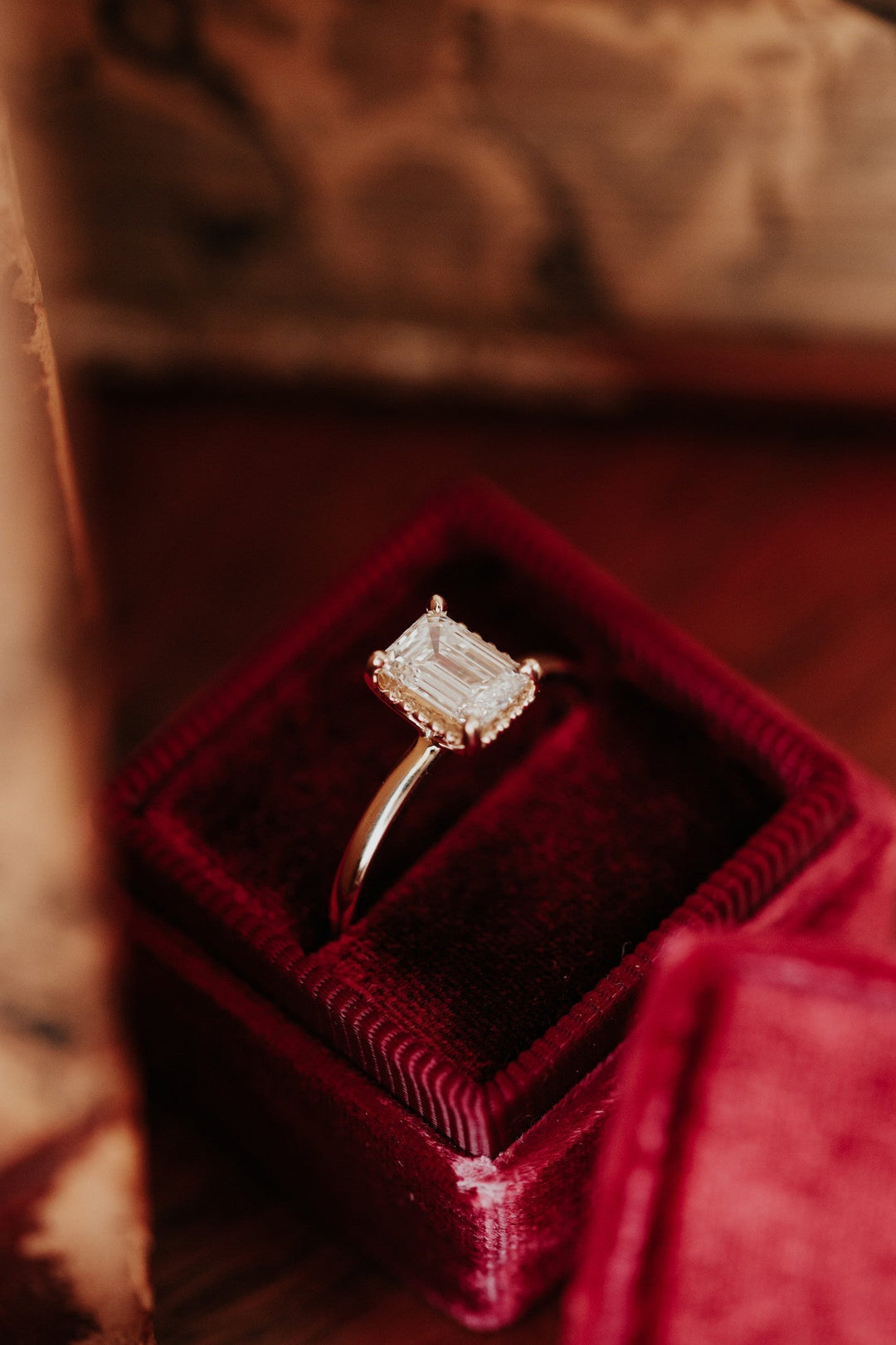 emerald shaped diamond ring