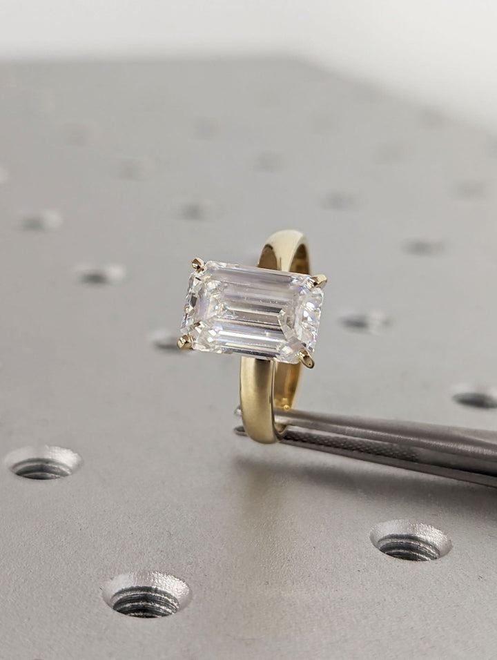 premium diamond ring, c