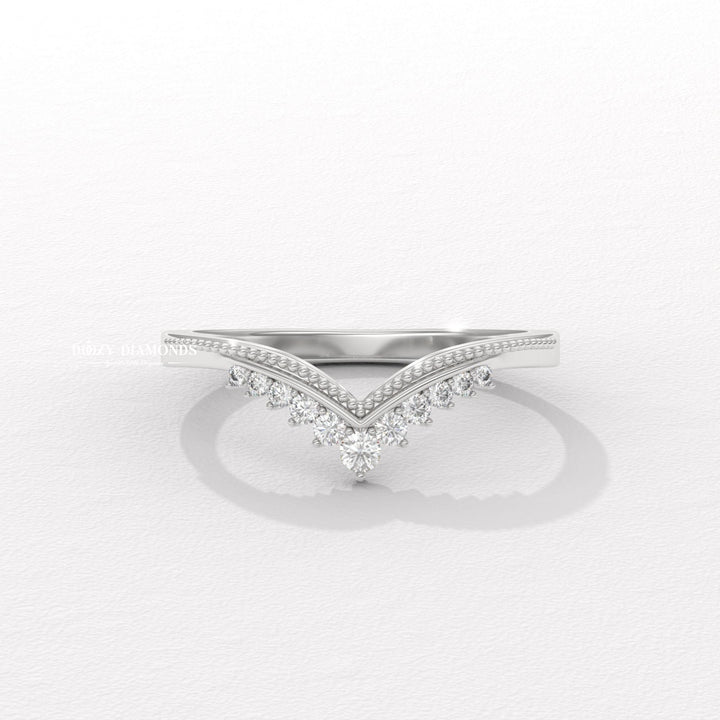 Milgrain Wedding Band in Yellow Gold with Curved Design