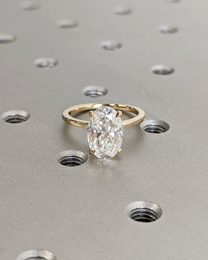 women-luxury-ring
