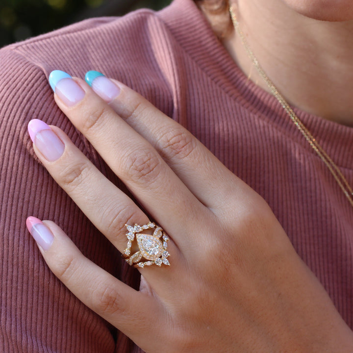 1-01ct-pear-f-vs1-diamond-halo-pave-engagement-ring