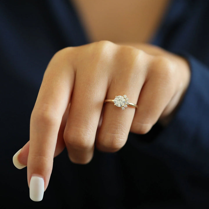 1.0CT Round Cut Cluster Moissanite Diamond Engagement Ring