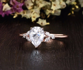 0.75CT Pear Cluster Moissanite Engagement Ring