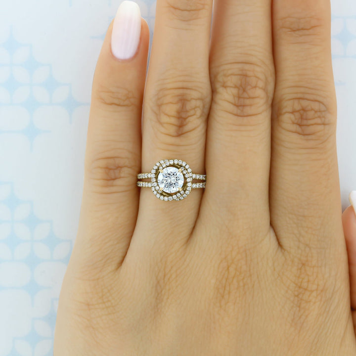 1.0ct Round Cut Moissanite Halo Engagement Ring