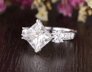 2.08CT Princess Cut Three Stone Moissanite Engagement Ring