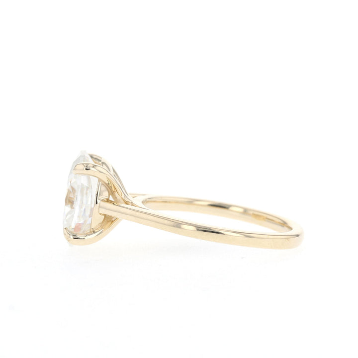 0.75CT Round Cut Solitaire Diamond Moissanite Engagement Ring