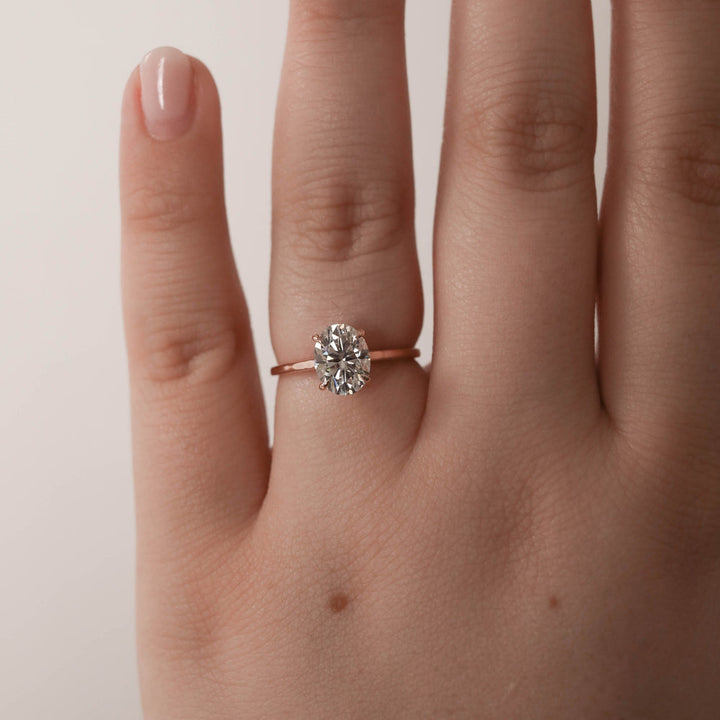 0.75CT Round Cut Solitaire Diamond Moissanite Engagement Ring