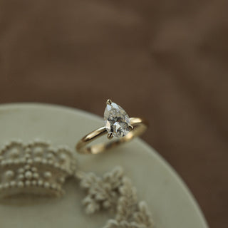 0.80CT Pear Moissanite Diamond Solitaire Engagement Ring