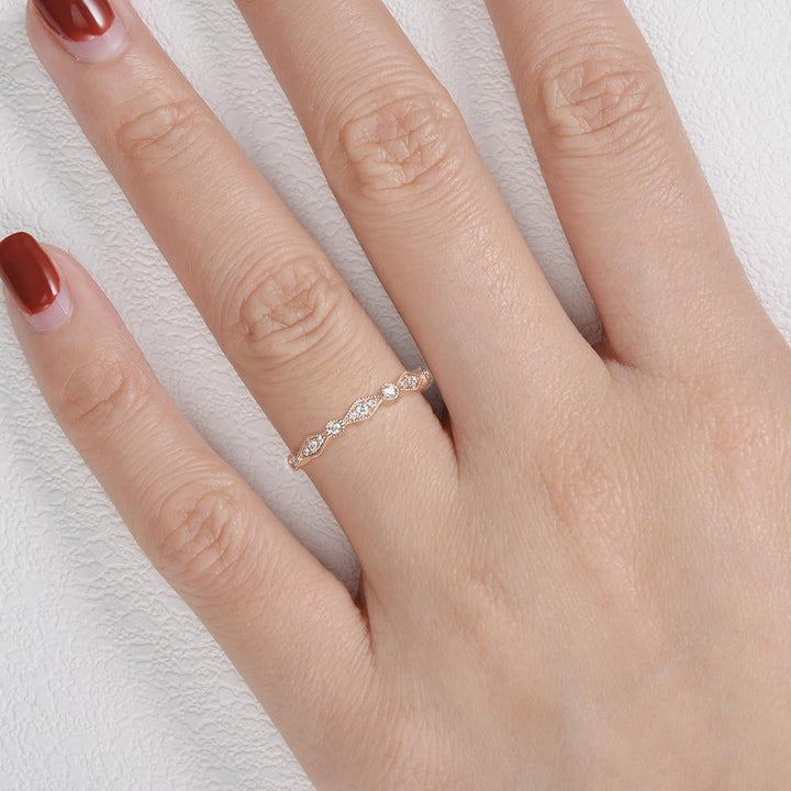 1.5mm Round Brilliant Cut Moissanite Unique Wedding Band