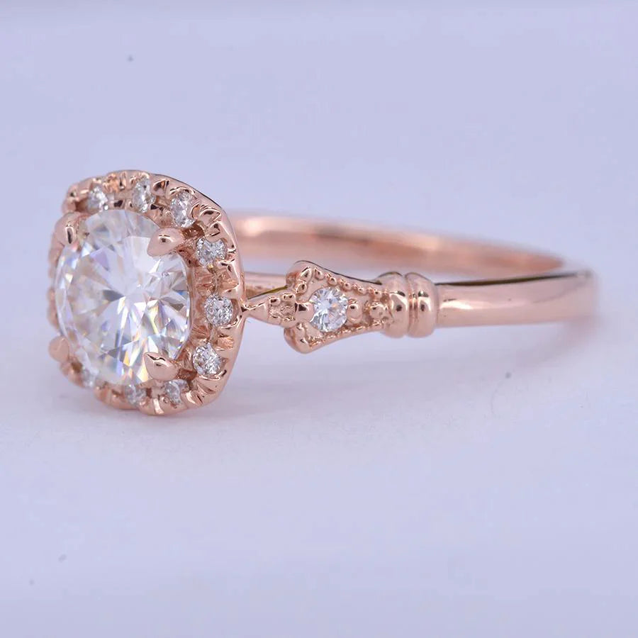 1.1CT Round Cut Vintage Halo Moissanite Diamond Engagement Ring