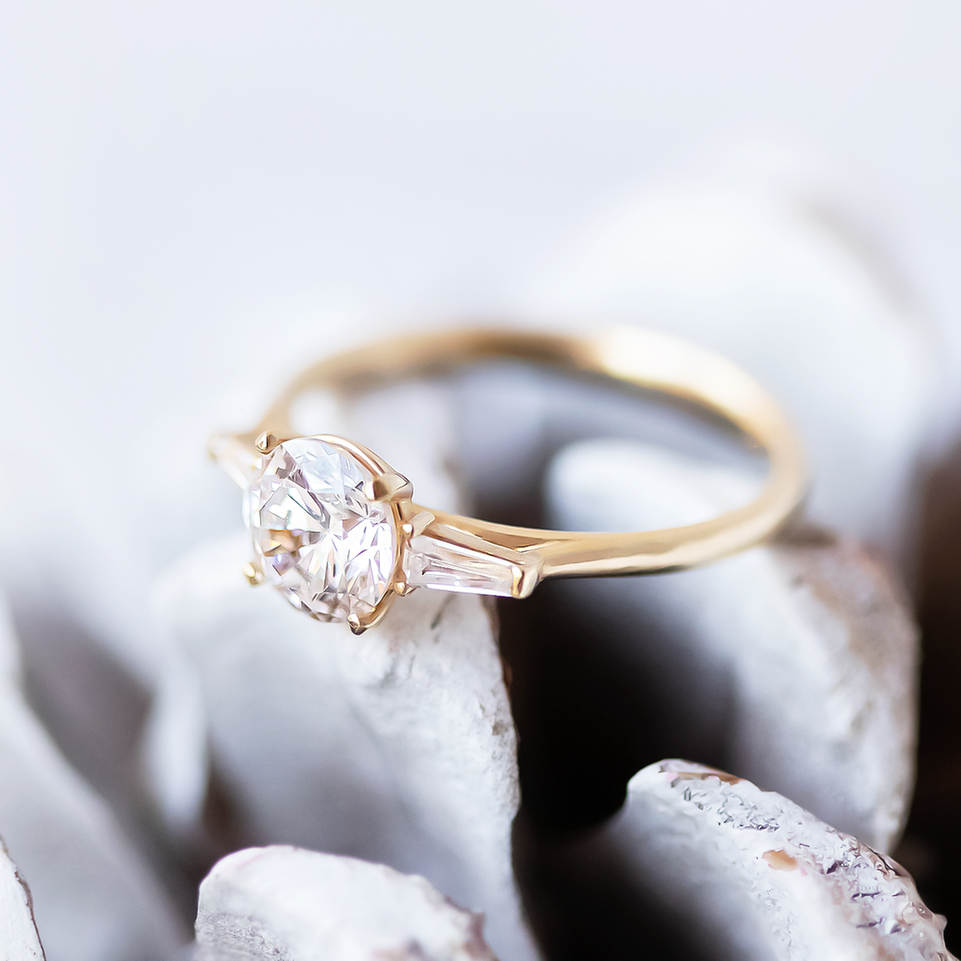 1.0CT Round Cut Baguette Three Stone Moissanite Engagement Ring