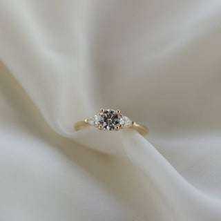 1.05CT Round Moissanite Diamond Three Stone Engagement Ring