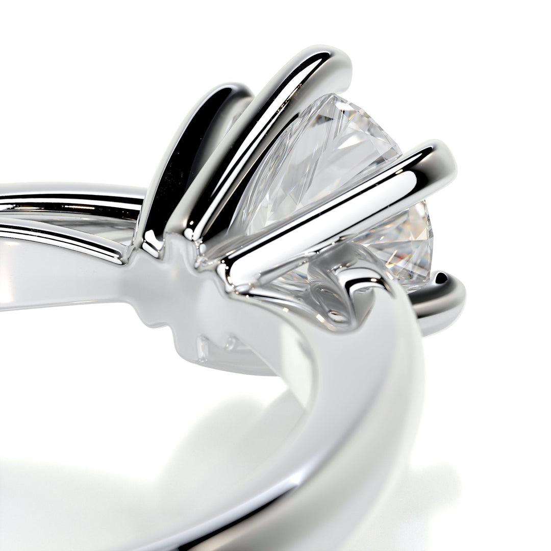 0.75 Carat Round Solitaire Moissanite Engagement Ring