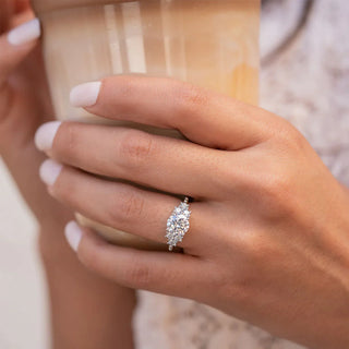 2.0CT Round Cut Cluster Moissanite Diamond Engagement Ring