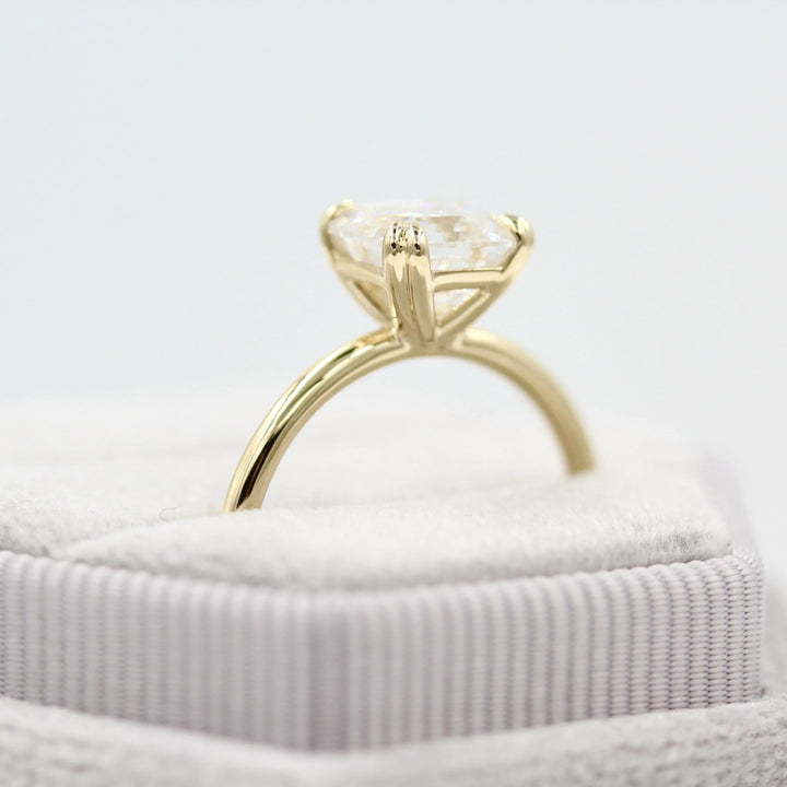 2.0CT Asscher Cut Solitaire Moissanite Engagement Ring