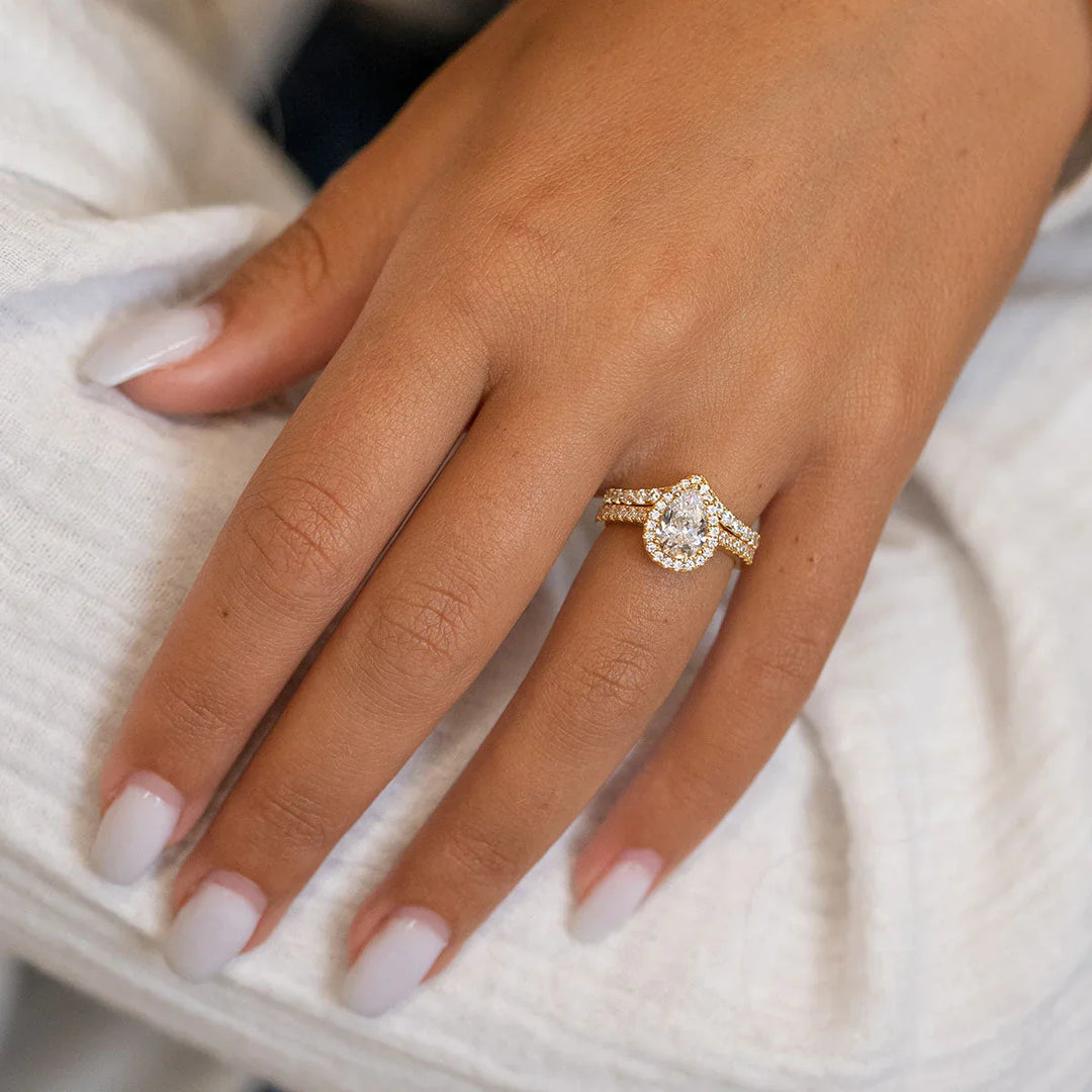 1.33CT Pear Cut Halo Moissanite Diamond Engagement Ring