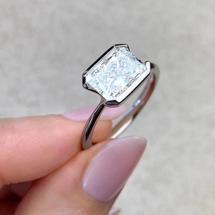 2ct Emerald F - VS1 Lab Grown Diamond Solitaire Engagement Ring - Doozy Diamonds
