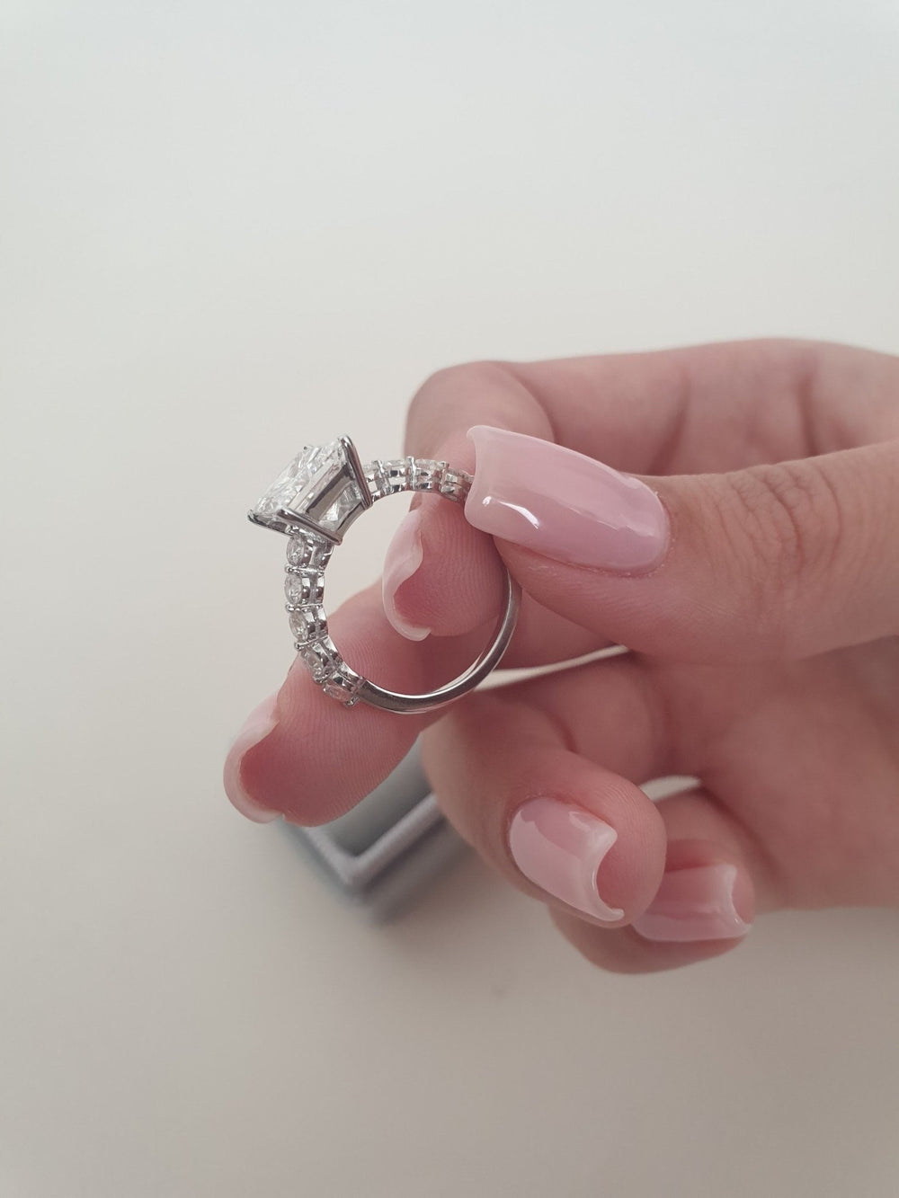 eco friendly diamond ring, conflict free diamond ring, certified lab grown diamond, premium lab diamond ring, luxury lab grown diamond, sustainable luxury jewelry, ethical bridal jewelry,