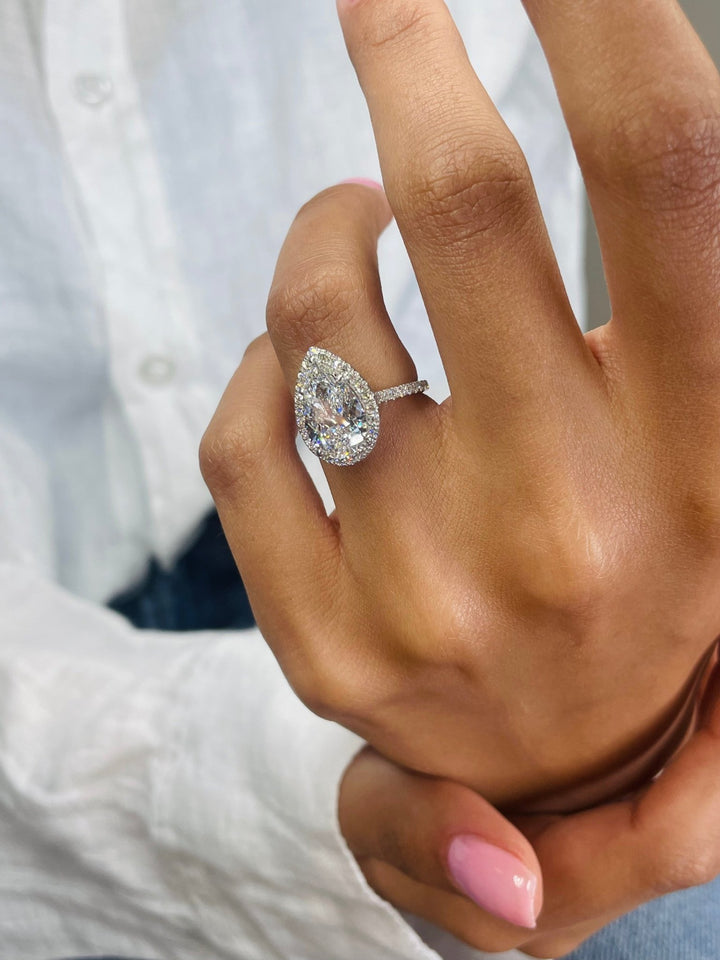 pear halo diamond engagement ring