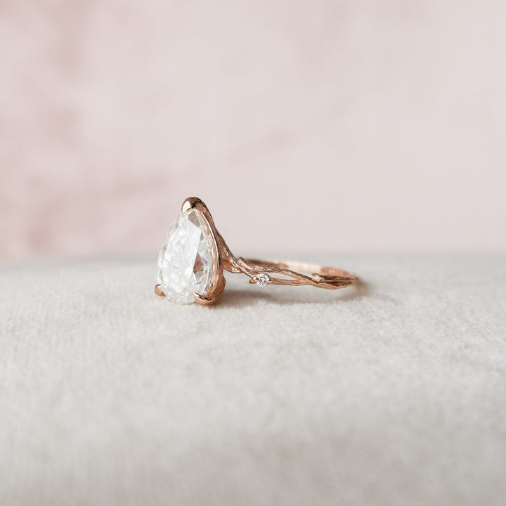 2.0CT Pear Cut Twig Moissanite Diamond Engagement Ring