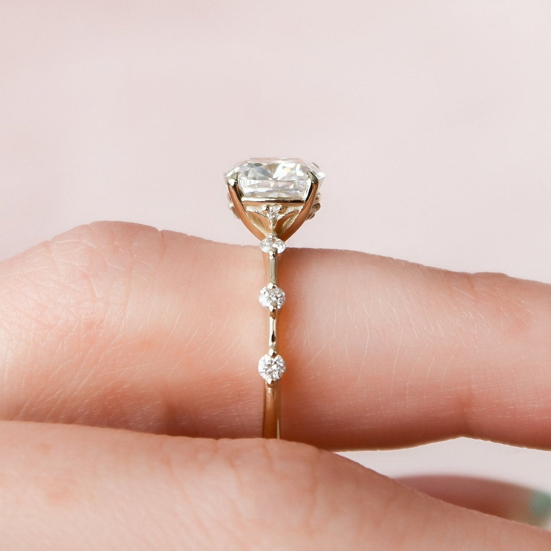 2.0CT Cushion Moissanite Diamond Engagement Ring