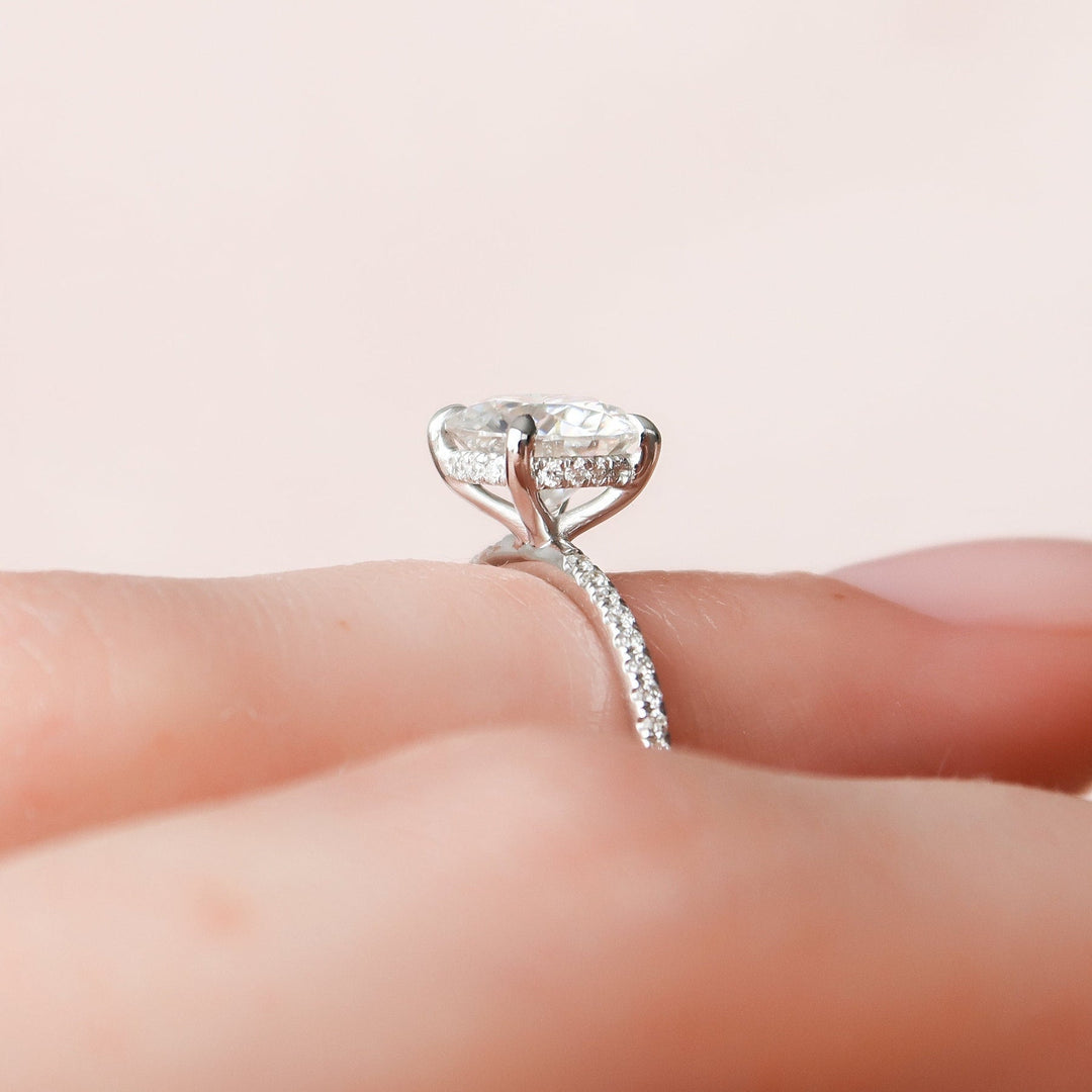 2.0CT Round Brilliant Cut Hidden Halo Moissanite Diamond Engagement Ring