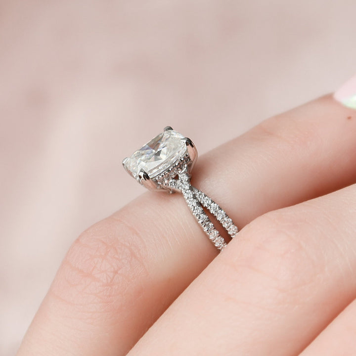 2.0CT Cushion Split Shank Moissanite Diamond Engagement Ring