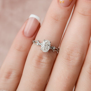 1.0CT Oval Twig Moissanite Diamond Engagement Ring