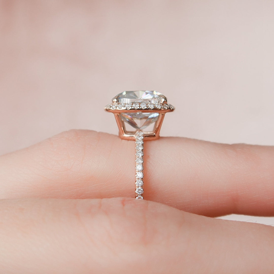 5.0CT Cushion Cut Halo Moissanite Diamond Engagement Ring