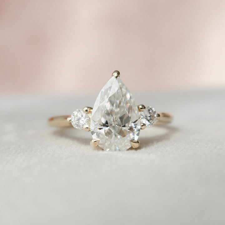 2.0CT Pear Three Stone Moissanite Diamond Engagement Ring