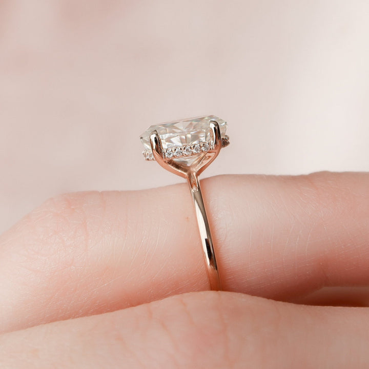 2.0CT Oval Hidden Halo Moissanite Diamond Engagement Ring