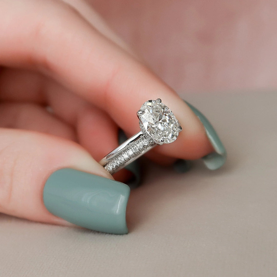 3.20tcw Oval Cut Moissanite Diamond Halo Bridal Engagement Ring Set