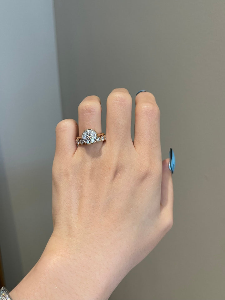 2.50ct Round Cut Bezel Moissanite Diamond Engagement Ring