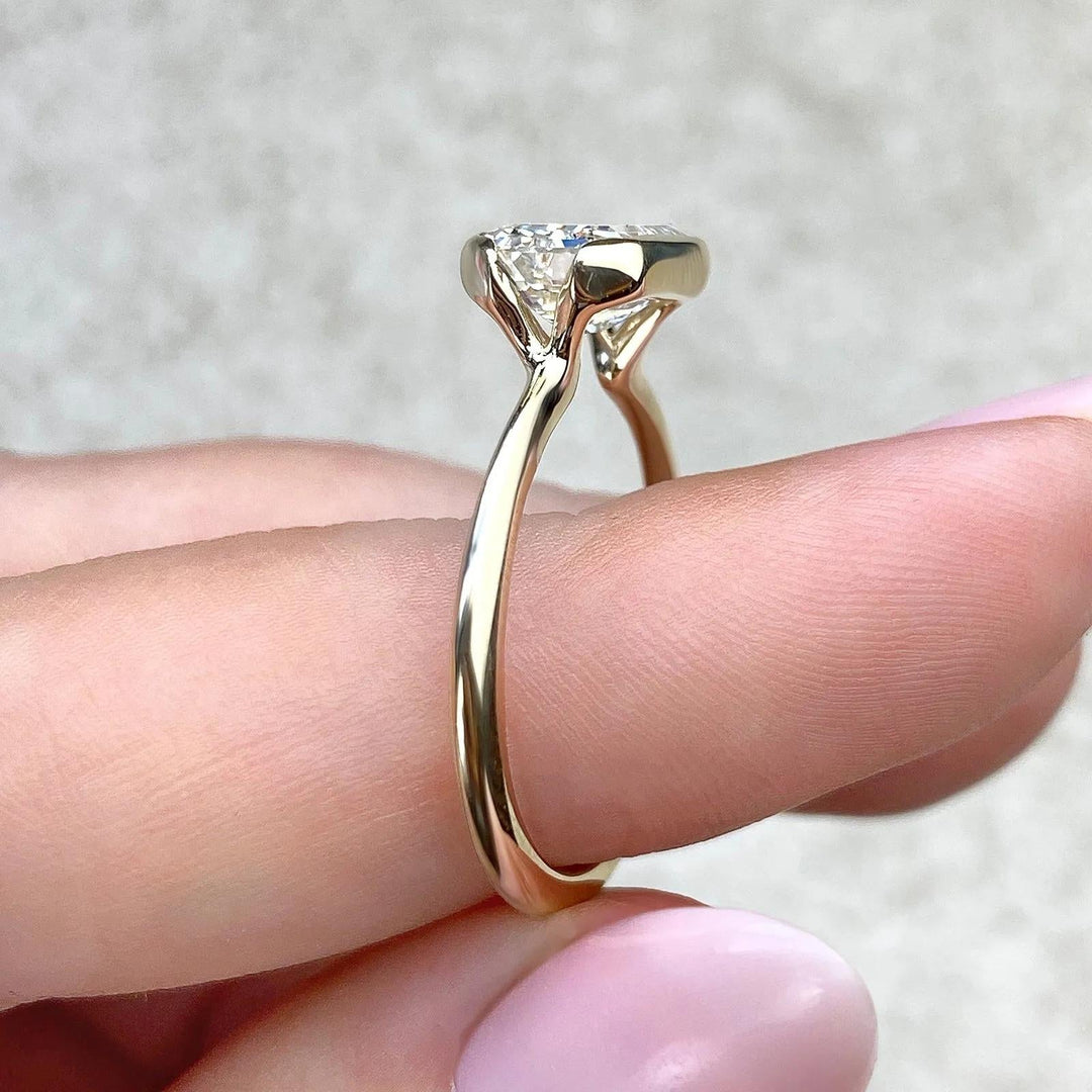 2ct Emerald F - VS1 Lab Grown Diamond Solitaire Engagement Ring - Doozy Diamonds