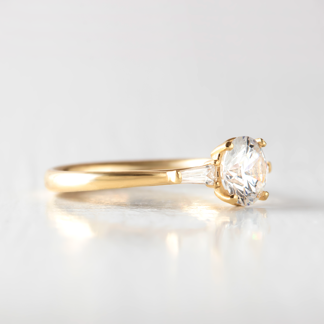 1.0CT Round Cut Baguette Three Stone Moissanite Engagement Ring